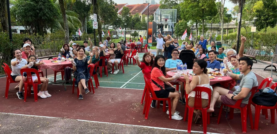 Residents gathered at the Villas Fruit Party to enjoy a variety of tropical fruits and connect with neighbours.